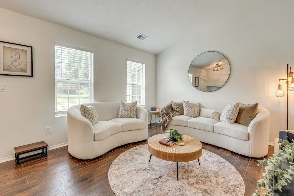 7 Mi to Dtwn Atl: Upscale Family Home w/ Balcony