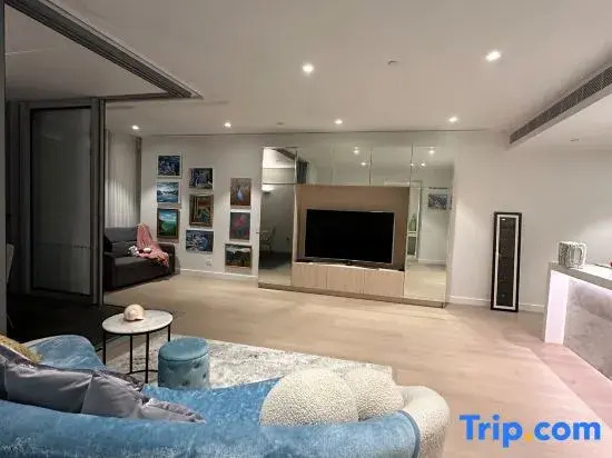 Waterfront CBD luxury 1Br with best view