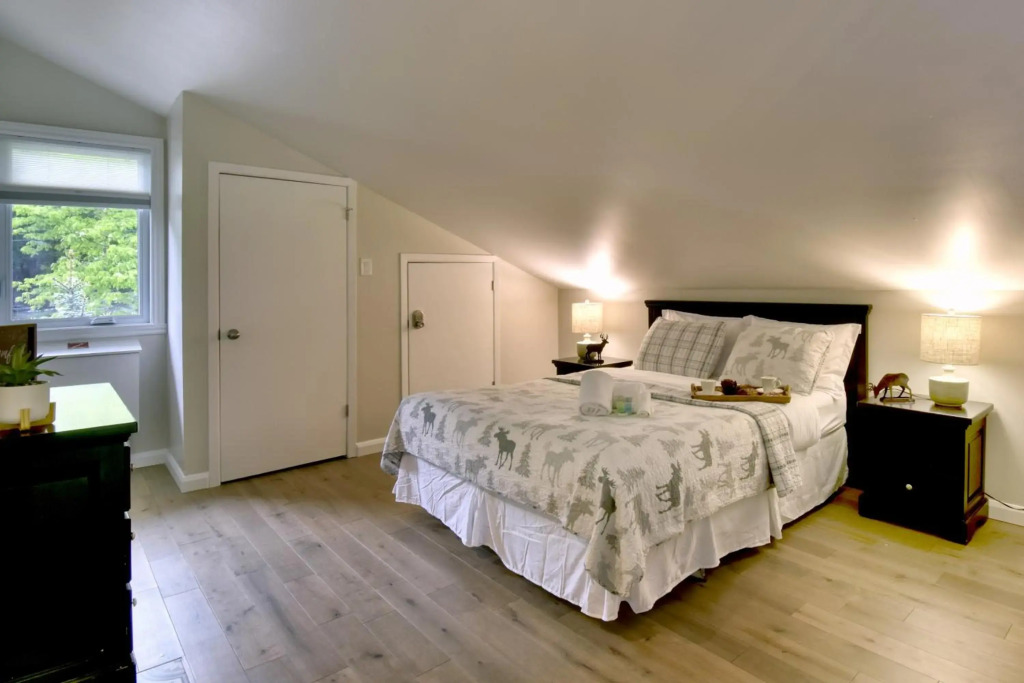 Stunning Condo - View on Lake Tremblant & Mountain