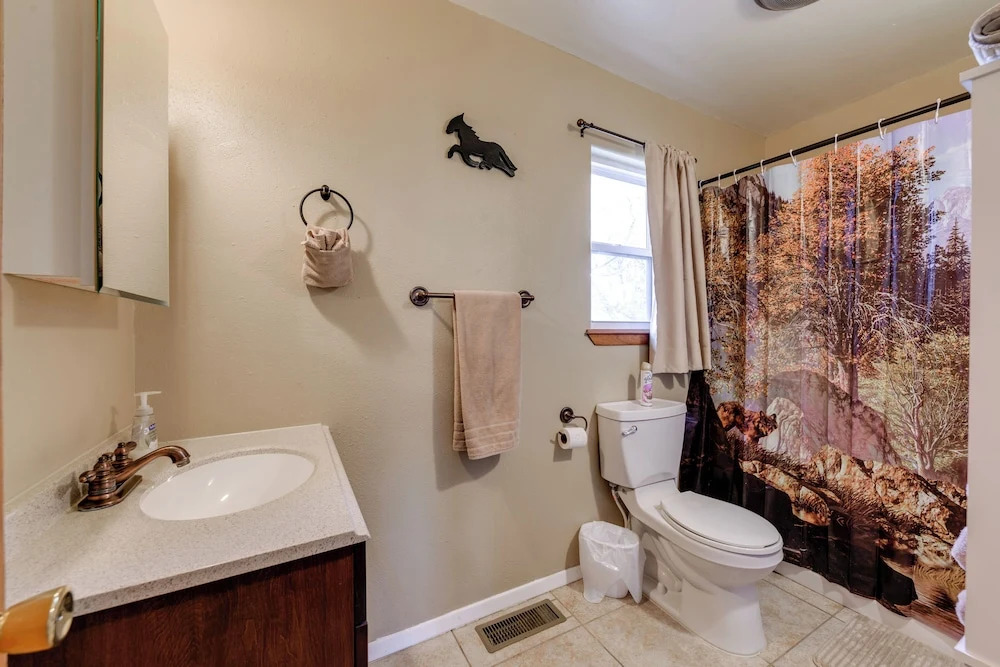 'majestic Pines' Ruidoso Retreat w/ New Hot Tub!