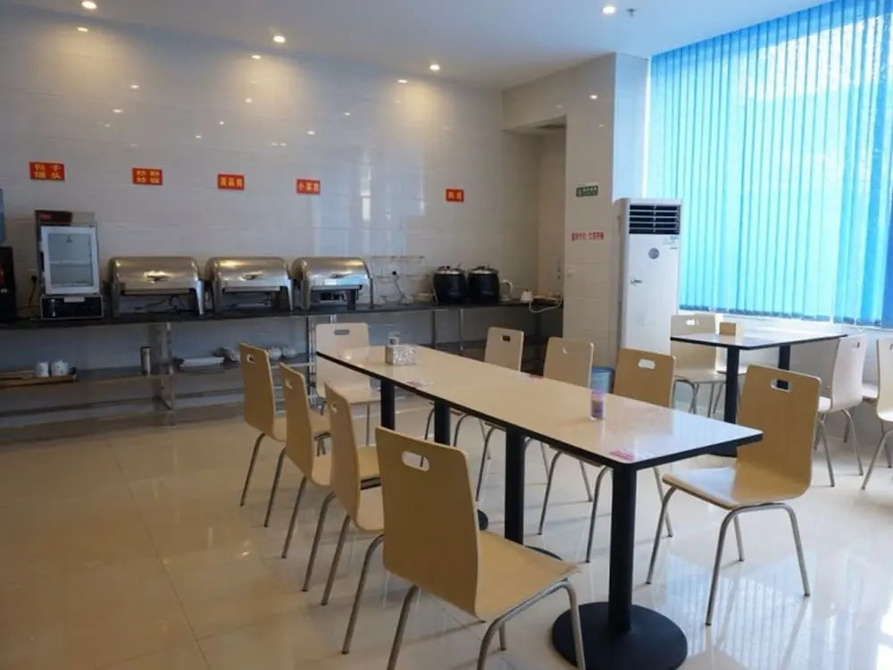 GreenTree Inn GanZhou Zhanggong District SanKang Temple RT-MART Express Hotel