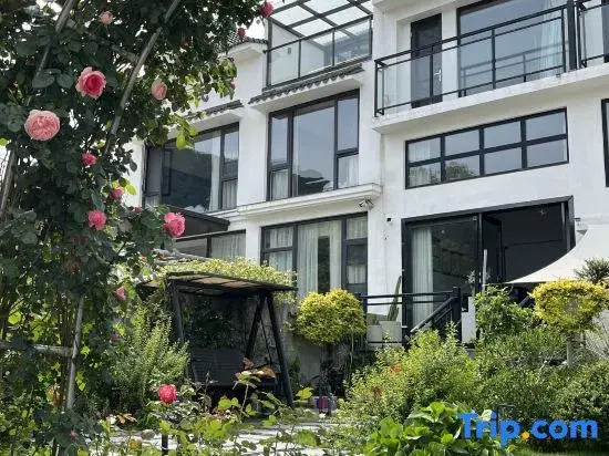 Shenbei Flower Garden Light Luxury Flower Homestay