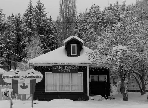 Kicking Horse Backpacker Hostel