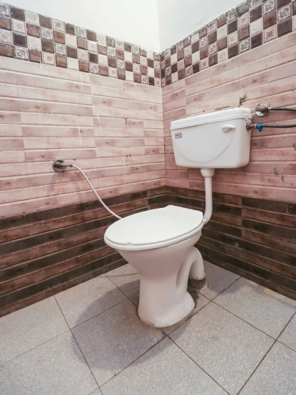 Motel Vishesh by OYO Rooms
