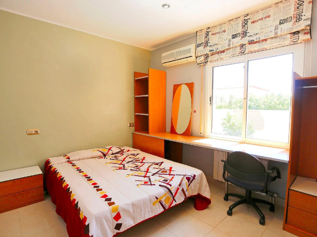Leticia - Six Bedroom
