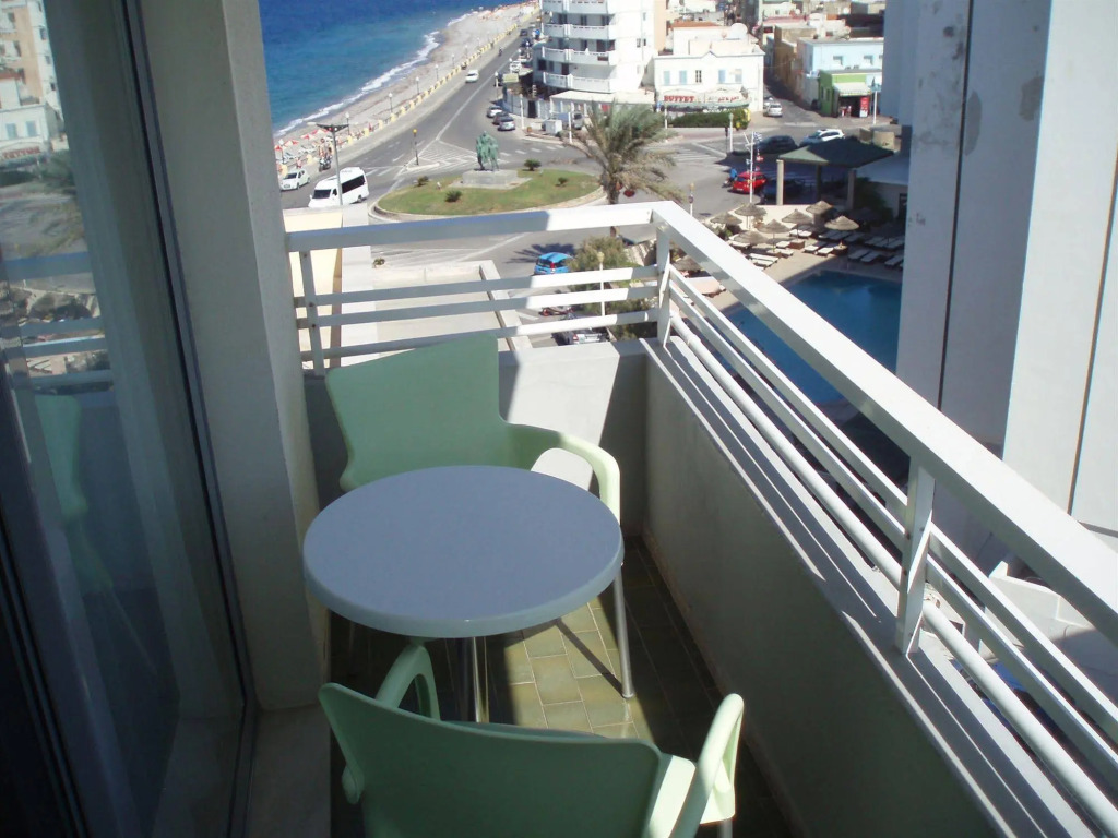 Nafsika Hotel
