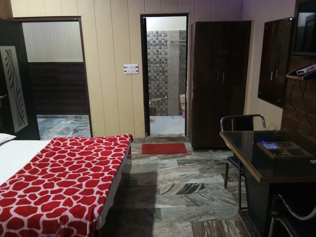 Puri Guest House