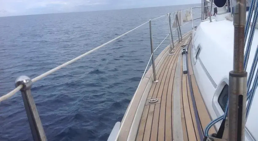 Cochiel Sail Yacht