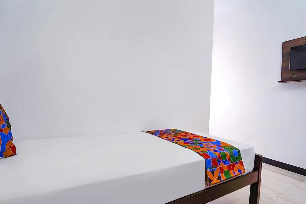 Fabhotel Aranmanai