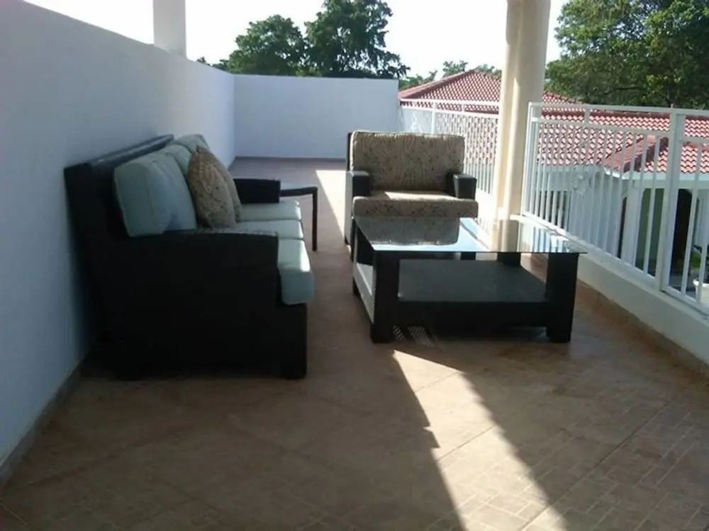 Vacation Villa Gated Only Minutes From Downtown