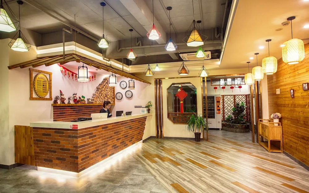Shanghai Linxi Hotel-Free shuttle bus to Pudong Airport and Disneyland