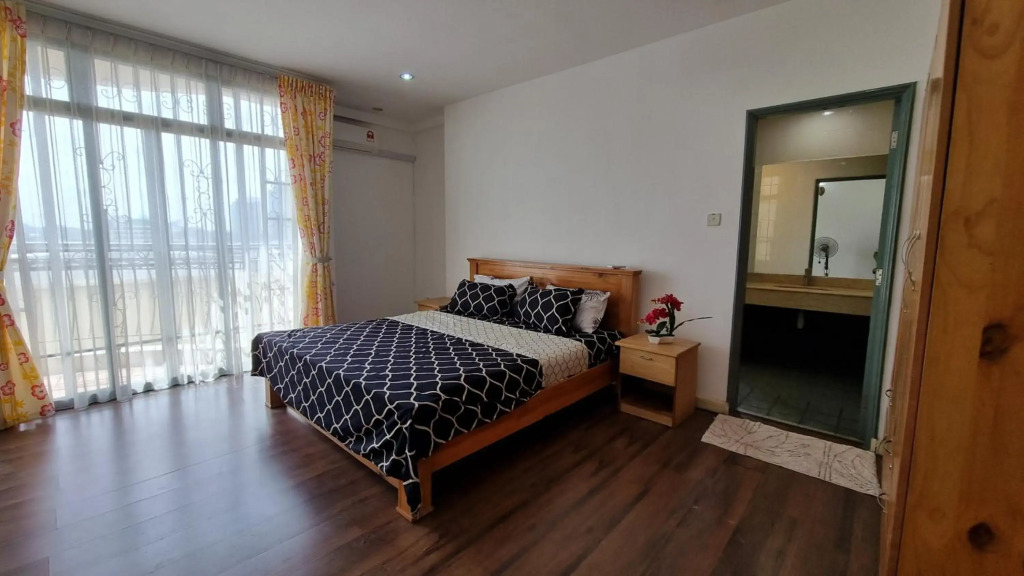 Kenyalang Emerald Riverine Homestay