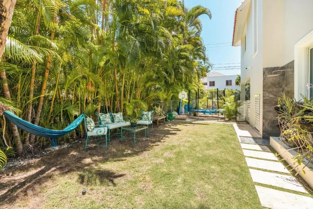 Cozy 3br-villa w Pool BBQ in Punta Cana