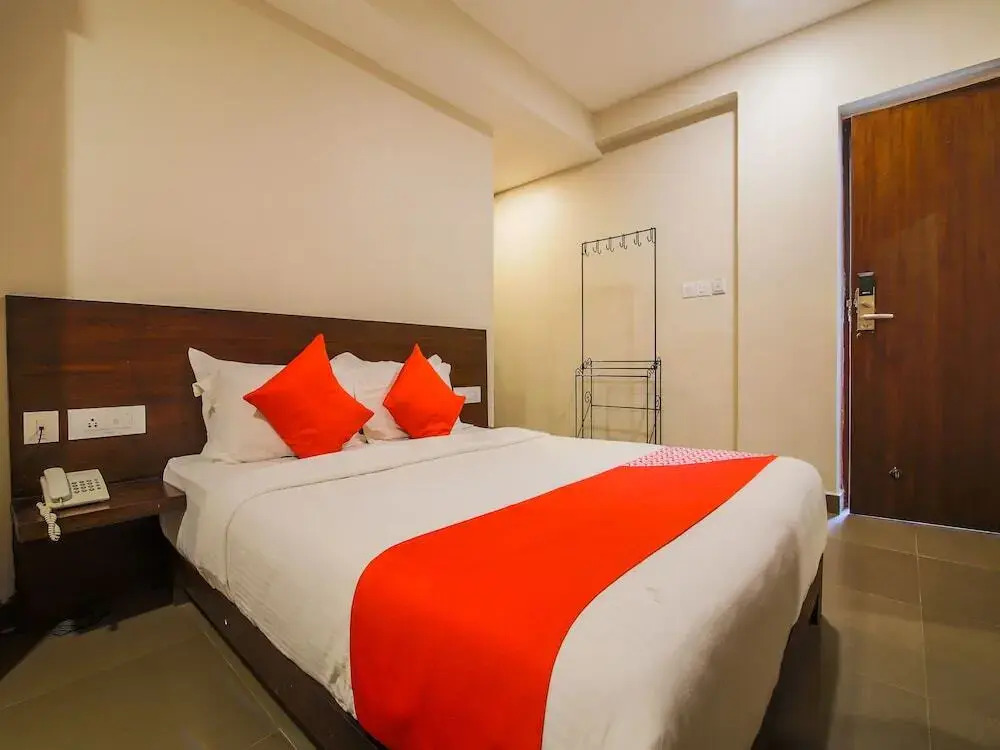 Rose Crasto by OYO Rooms