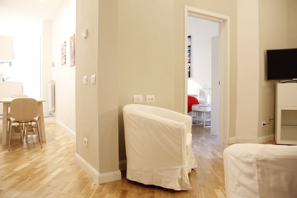 Art Apartment S.M.N.
