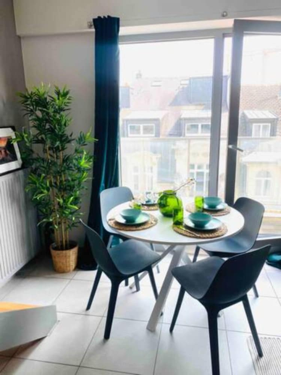 Charming Duplex in Center w. 2 Terraces