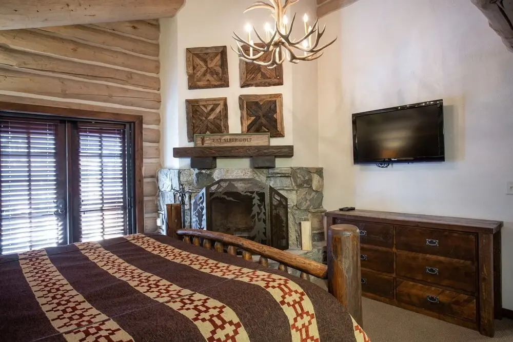 Pine Inn at Trail's End Lodge - Two Bedroom Residence with Spa #8 2 Condo