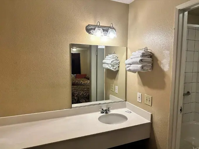 Highland Inn - San Bernardino
