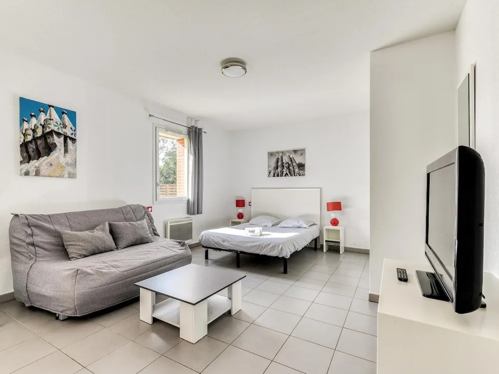 Family Studio Near Argeles Beaches