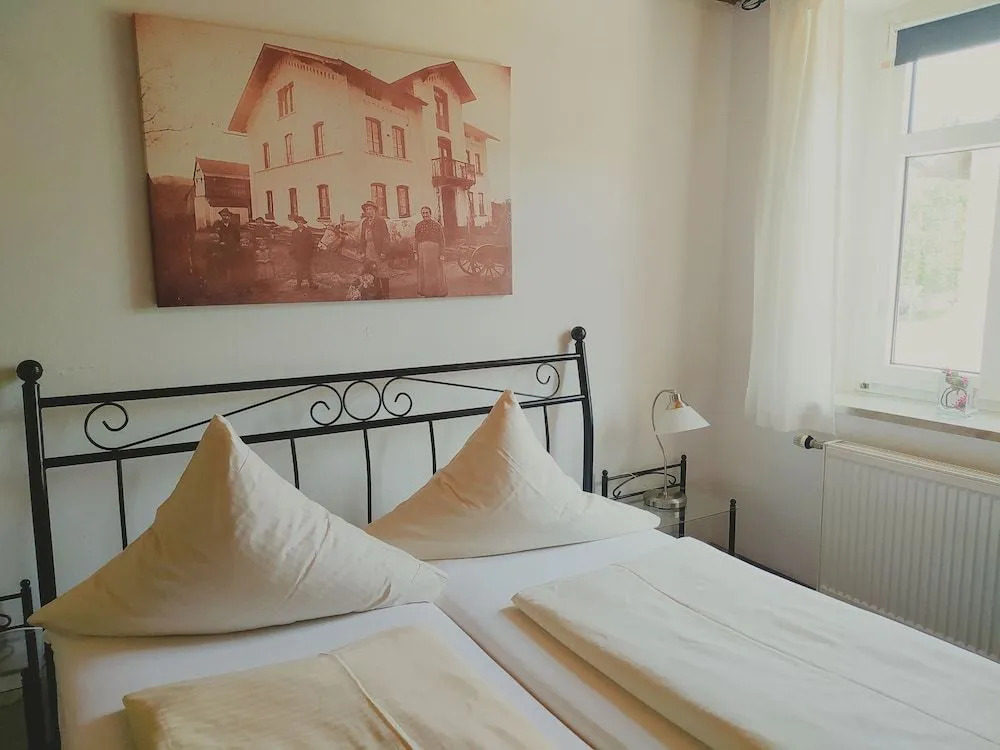 Dorfschänke DEGGENDORF Hotel & Apartmenthaus