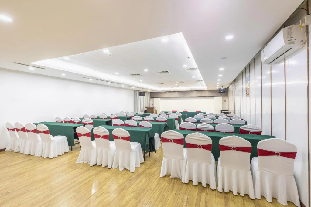Starway Hotel Luan Shucheng Saifu