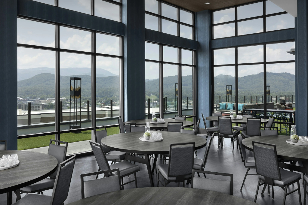 Embassy Suites By Hilton Pigeon Forge Resort