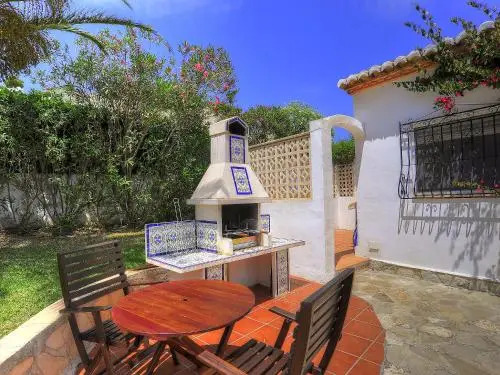 Holiday Home Lucie by Interhome