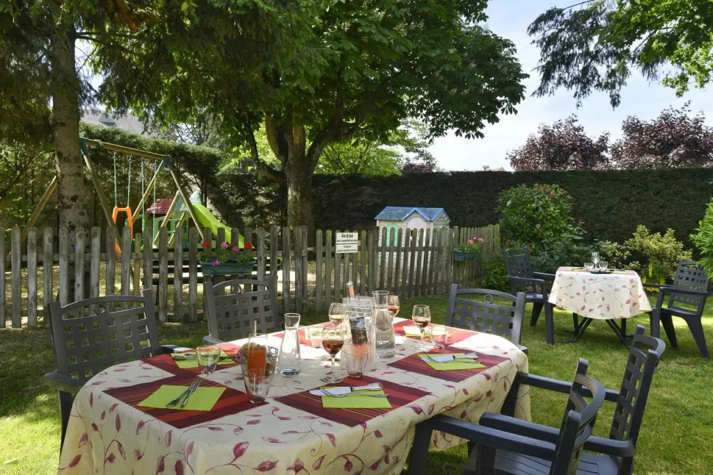 Logis Hotels Restaurant Le Dauphin