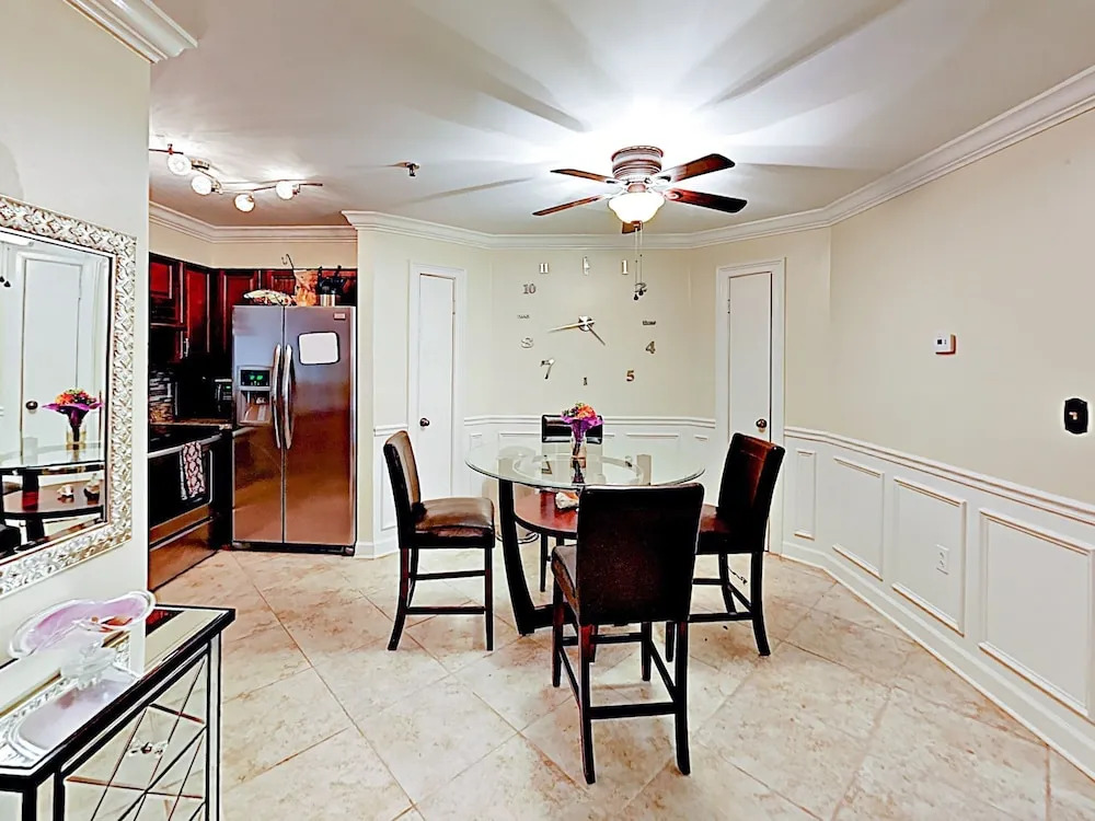 New Listing! Family W/ Resort Amenities 2 Bedroom Condo