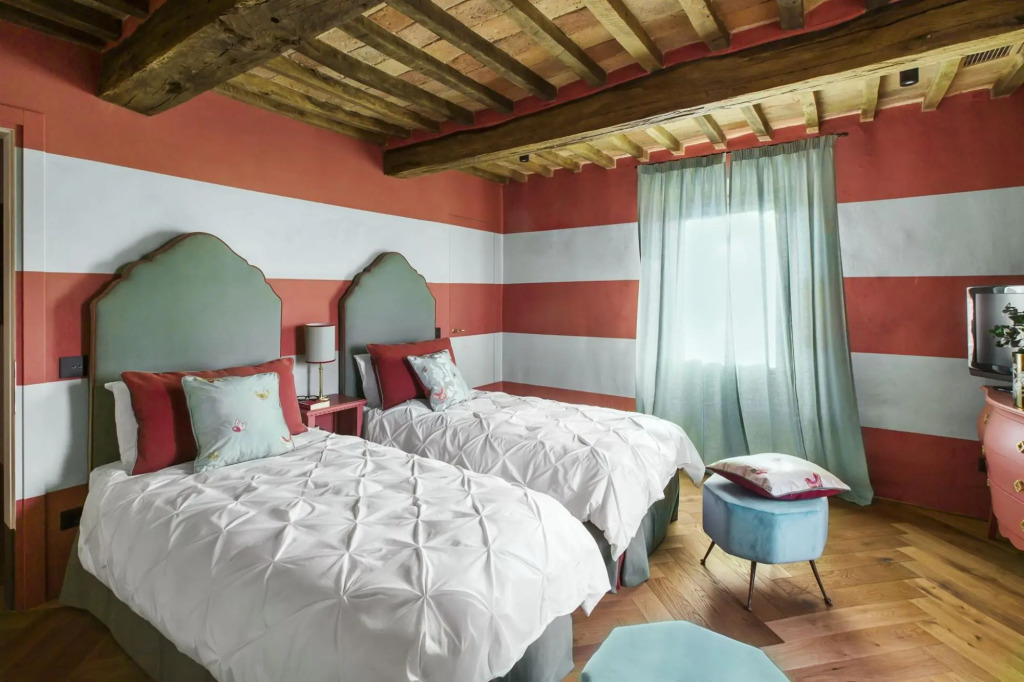 Beautiful Modern Villa IN THE Tuscan Countryside-villa Conti