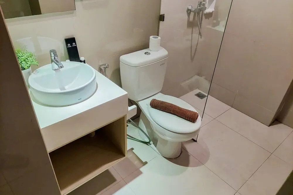 Comfy and Tidy 1BR Apartment at Tree Park City BSD