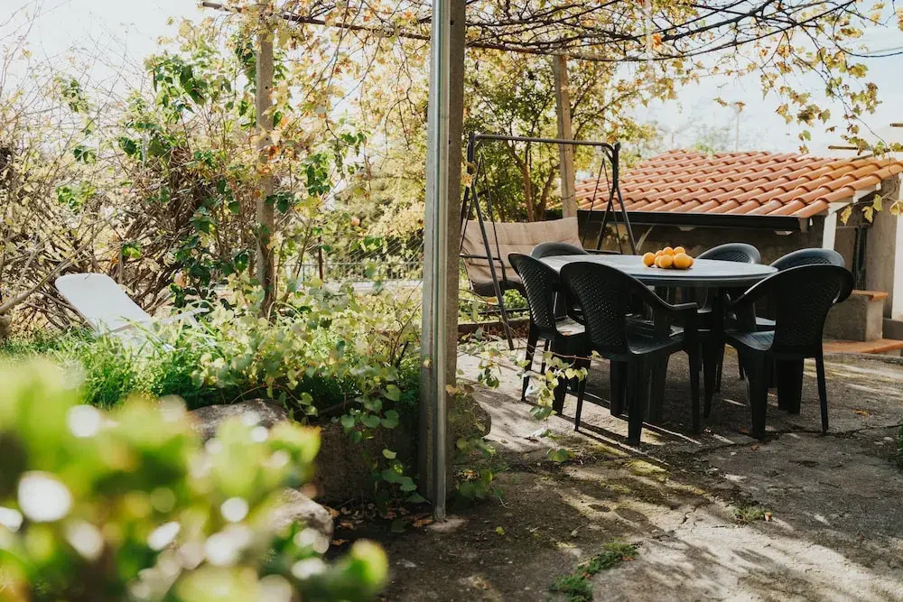 Remarkable 4-bed Apartment in Joppolo