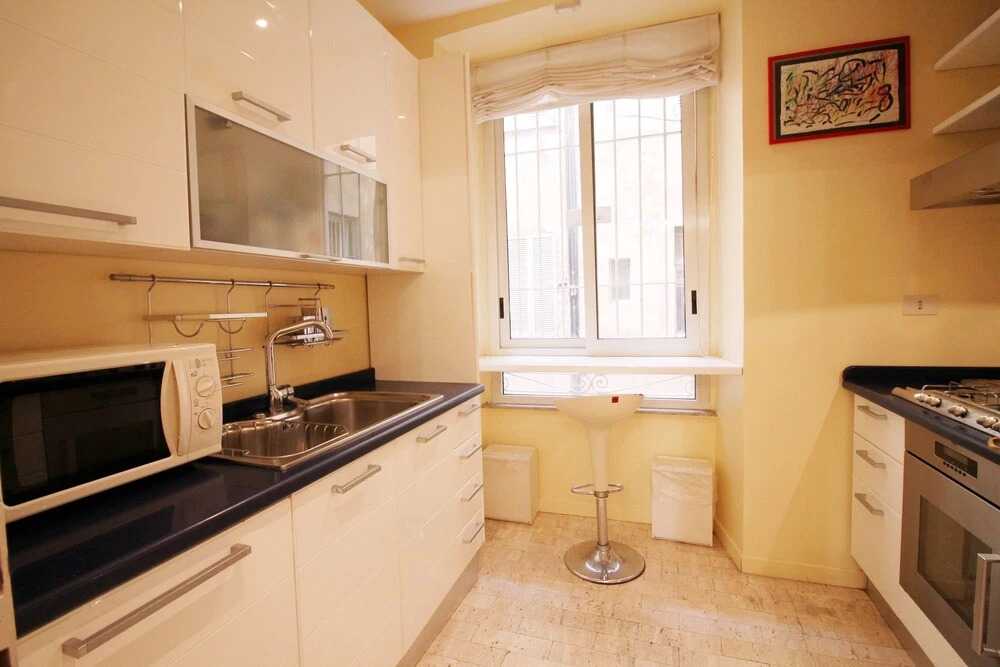 Prestigious Family Apt near St. Peter