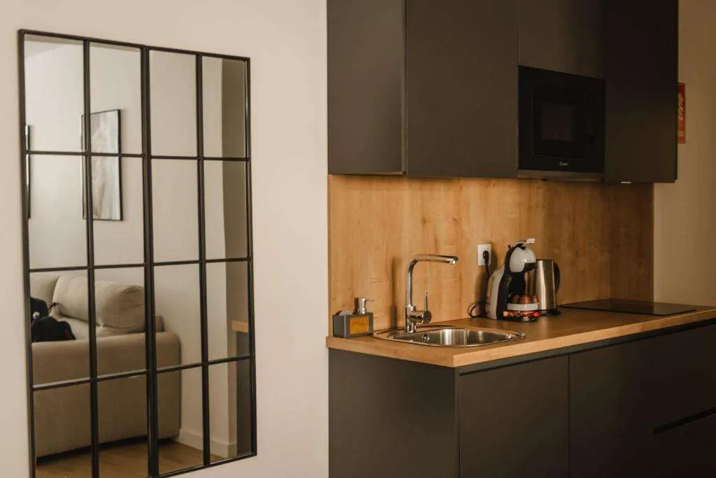 esZentrico Suites & Rooftop bar