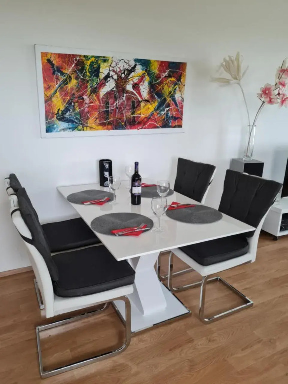 Prostorný 3 pokojový apartmán s dvěma terasami