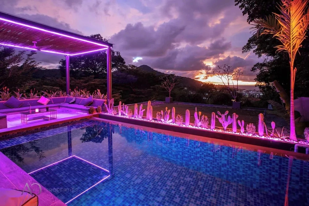 Stylish 4 Bedroom Seaview Pool Villa