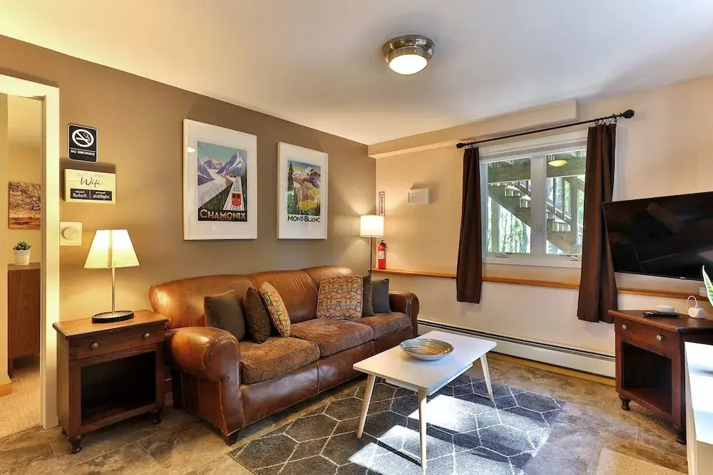 "the Shack" At Killington: 3br/1.5ba Remodeled Home. Hot Tub. 3 Bedroom Home