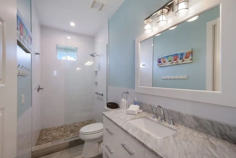 Jersey Girl 5 Bedroom Home by RedAwning