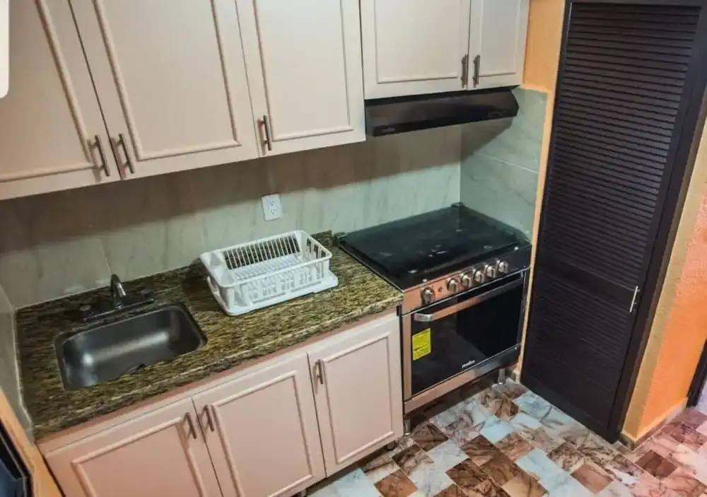 2 Bedrooms Ocean View Condo