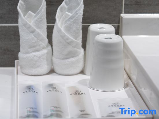 Qingmu Platinum Hotel (Ma'anshan East Station Weixing Xingyue Plaza)