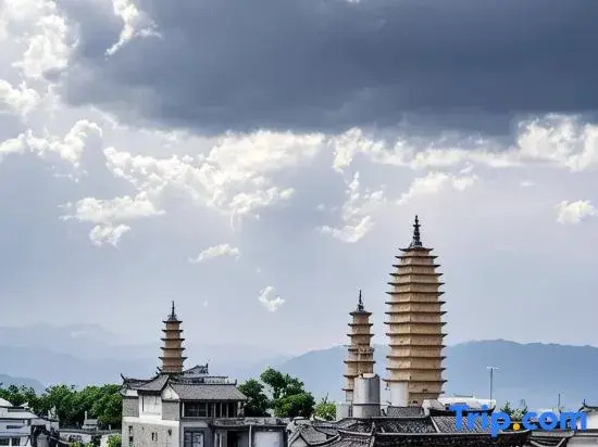 Dali Love Inn (Chongsheng Temple Three Pagodas Branch, Dali Ancient Town)