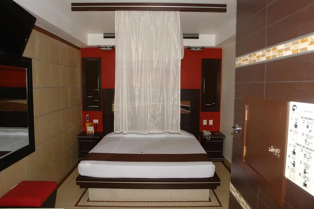 Auto Hotel Mediterraneo
