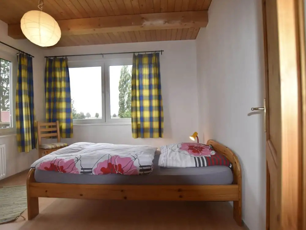 Spacious Apartment in Boddin with Garden