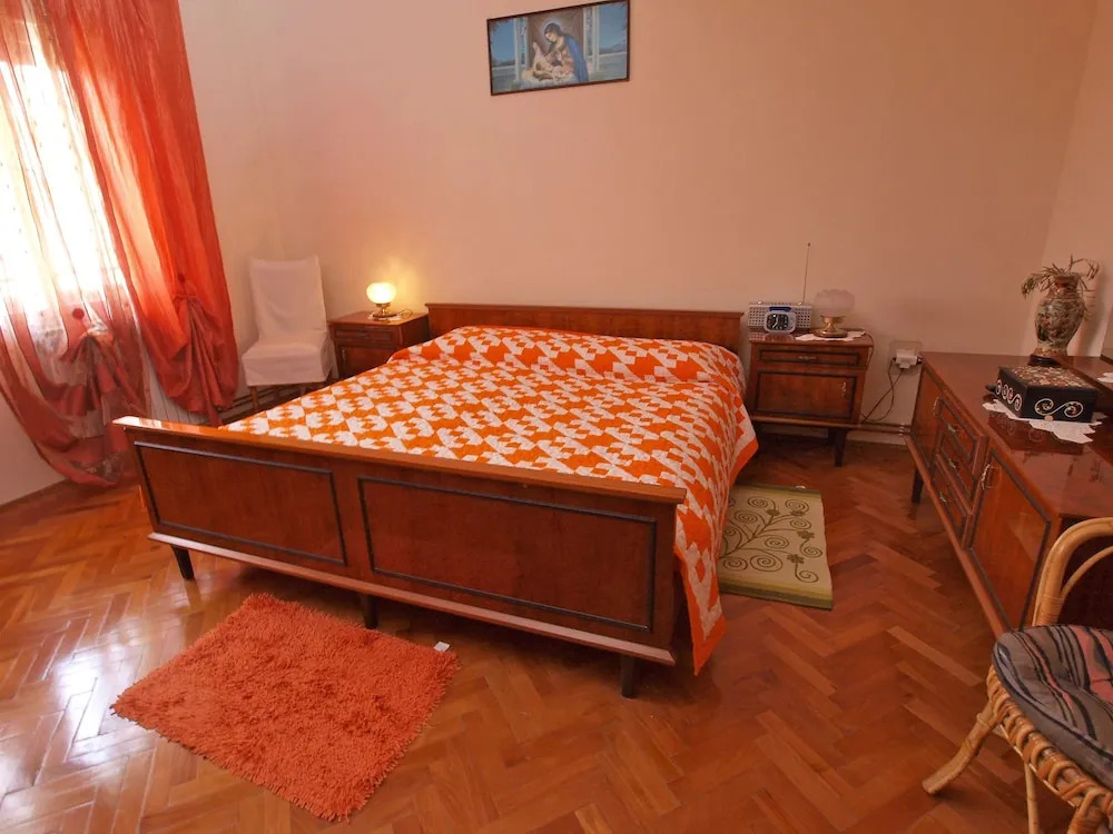 Apartments Ivanka 1056