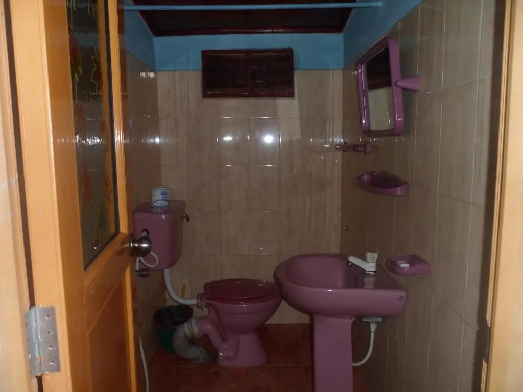 Thisal Guest House