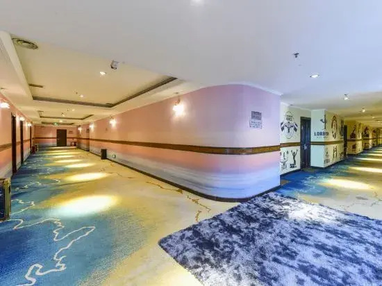 Jinhuang Theme Hotel