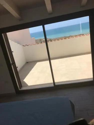 Sunshine Luxury Seafront House - sarena scoada