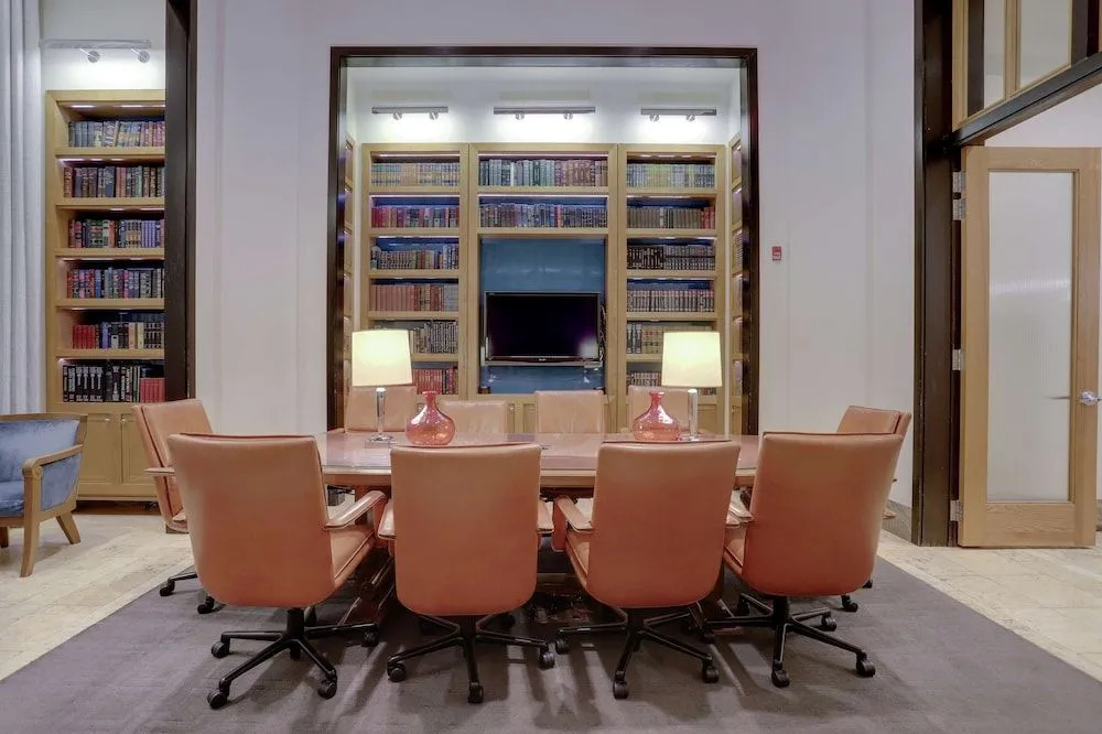 Business Apartment In Pentagon City
