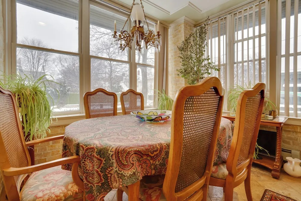 Grand Multi-unit Estate: 2 Mi to Dtwn Minneapolis