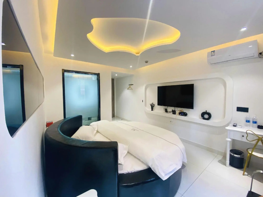 Yilan Boutique Hotel (Wangjialiang Subway Station Nanhu North Road Subway Station)
